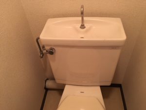 トイレタンクからチョロチョロと水漏れの音がしたらどうしますか？