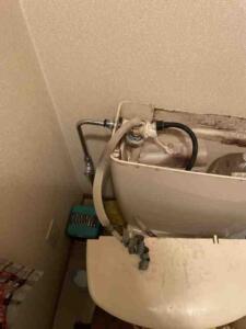 トイレのタンクが壊れた？水がたまらない場合の修理と対策