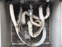 給湯設備に接続する給水管