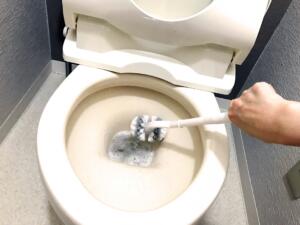 トイレの水がたまるところの頑固な黄ばみ汚れの取り方